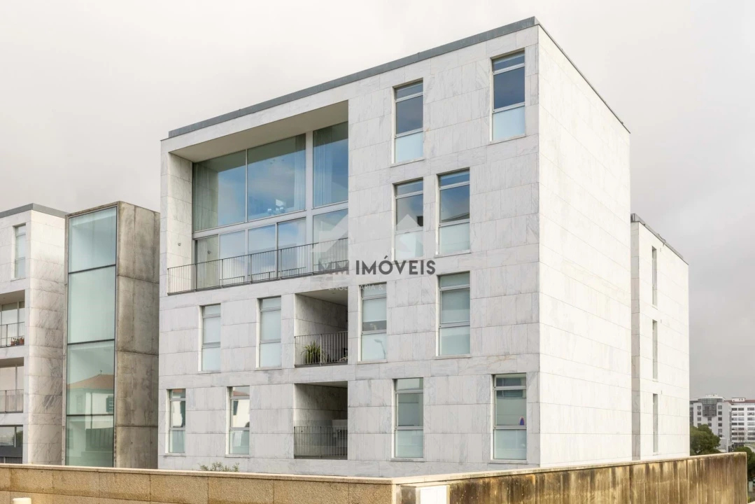 Apartamento T4 para Venda em Santa Marinha Foto 38