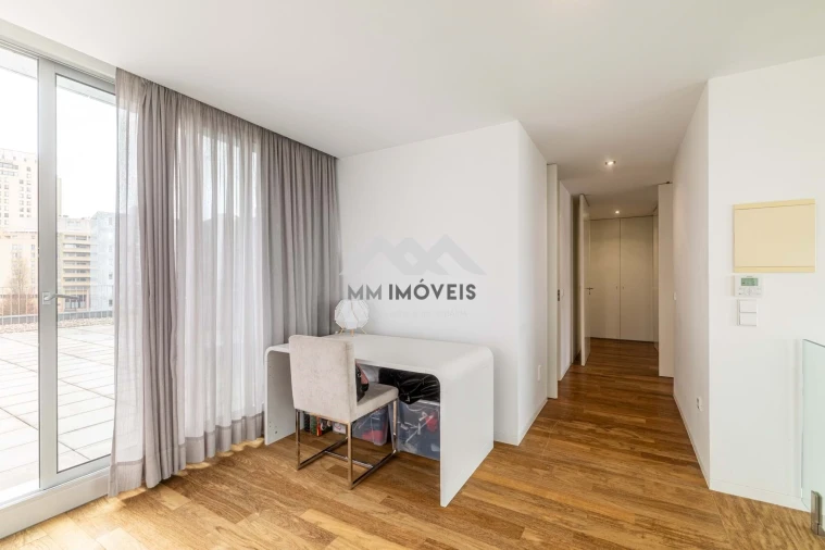 Apartamento T4 para Venda em Santa Marinha Foto 24