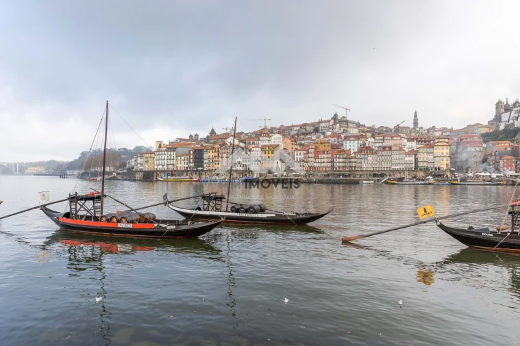 Apartamento T4 para Venda em Santa Marinha Foto 41