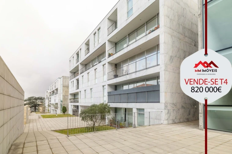 Apartamento T4 para Venda em Santa Marinha
