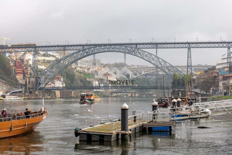 Apartamento T4 para Venda em Santa Marinha Foto 14