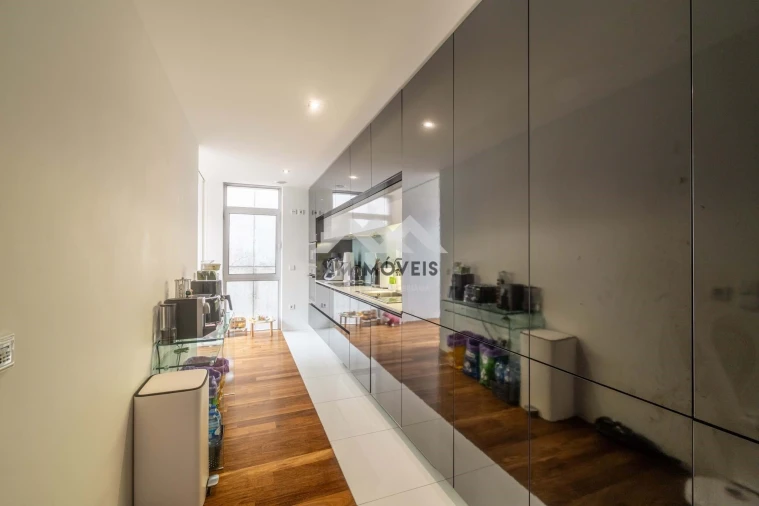 Apartamento T4 para Venda em Santa Marinha Foto 19