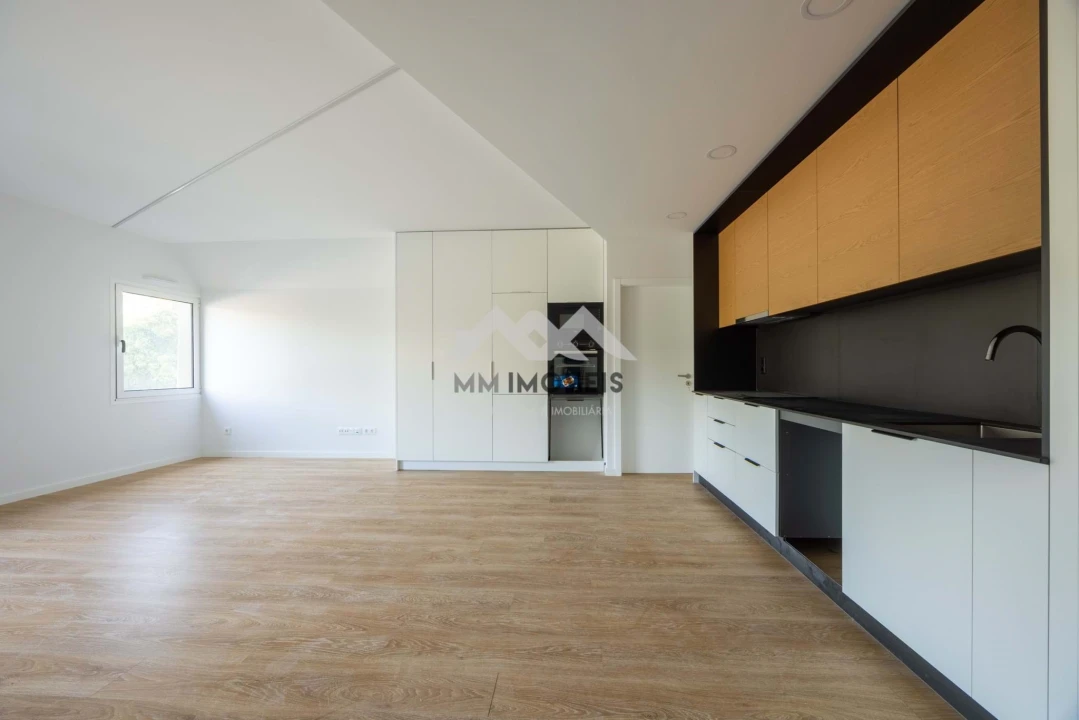 Apartamento T2 para Venda em Argoncilhe Foto 18