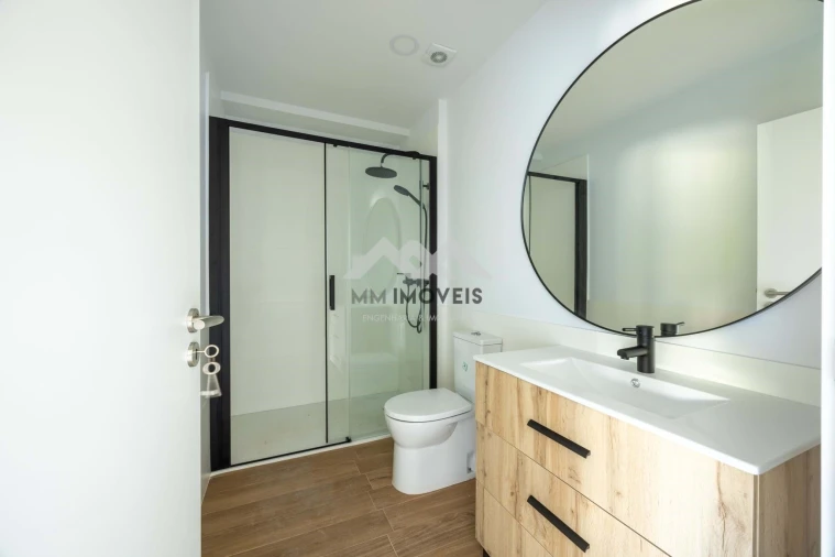 Apartamento T2 para Venda em Argoncilhe Foto 5