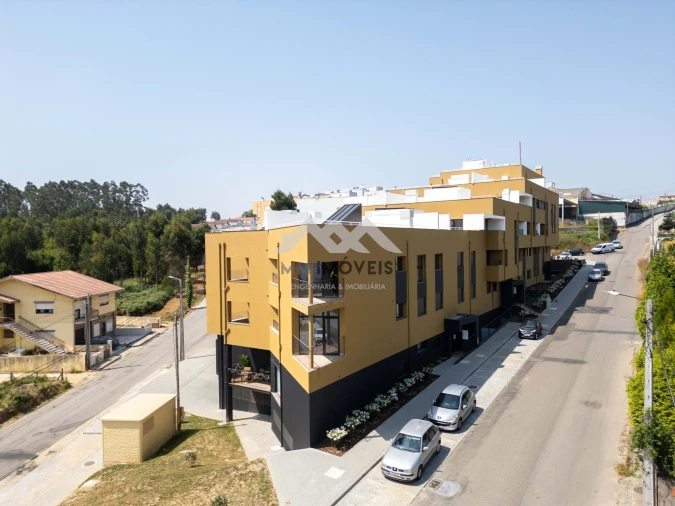 Apartamento T2 para Venda em Argoncilhe Foto 16