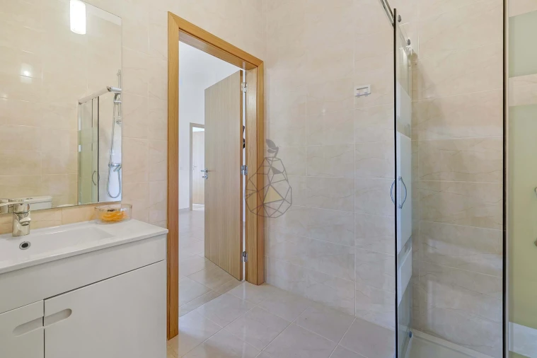 Quinta T5 para Venda em Odiaxere Foto 24