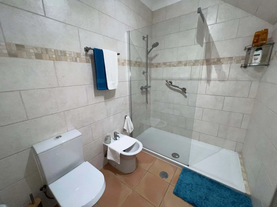 Moradia T2 para Venda em Lagos (São Sebastião e Santa Maria) Foto 14