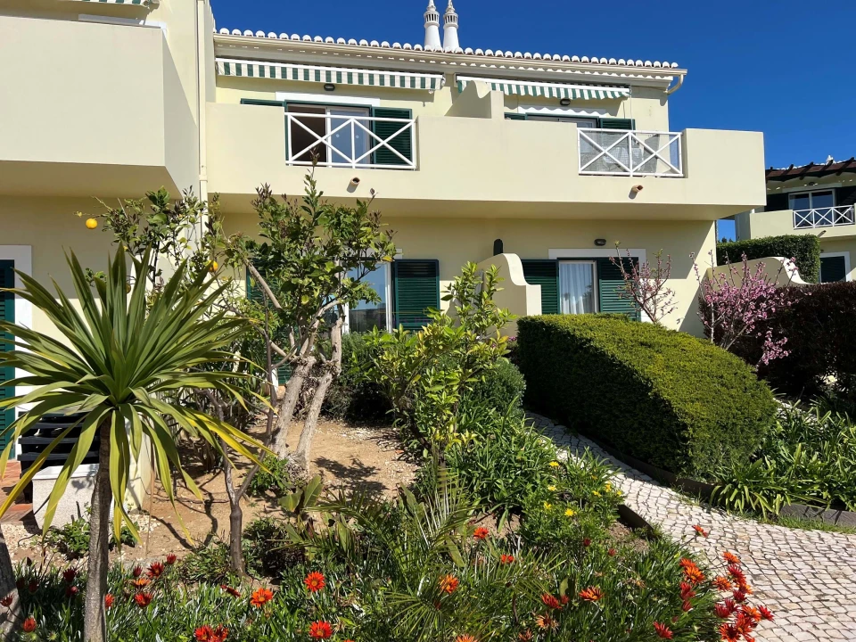 Moradia T2 para Venda em Lagos (São Sebastião e Santa Maria) Foto 35