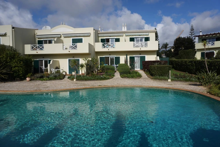 Moradia T2 para Venda em Lagos (São Sebastião e Santa Maria) Foto 3