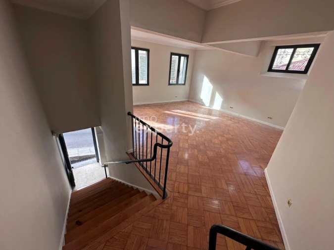 Moradia T4 para Venda em Funchal (Santa Luzia) Foto 16