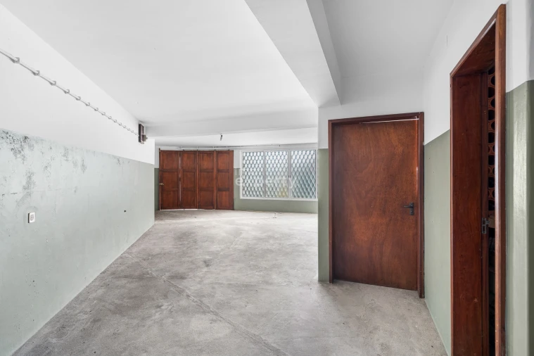 Moradia T4 para Venda em Funchal (Santa Maria Maior) Foto 16