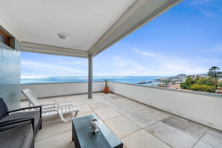 Moradia T4 para Venda em Funchal (Santa Maria Maior) Foto 19