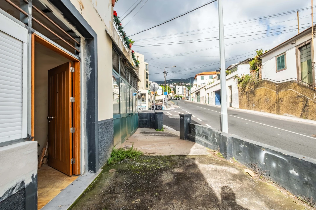 Moradia T6 para Venda em Imaculado Coração de Maria Foto 24