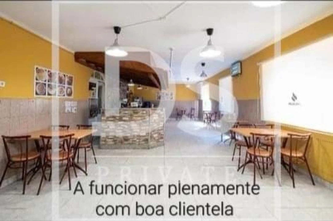 Apartamento para Trespasse em Arcozelo Foto 1
