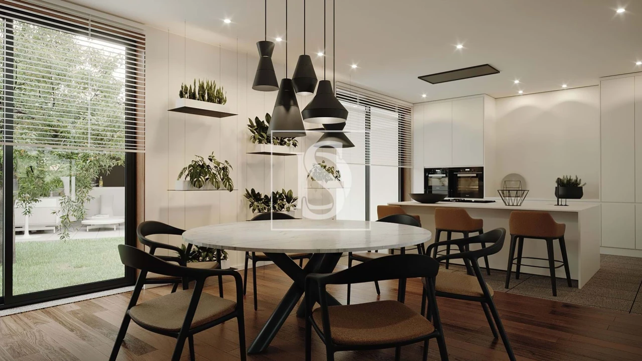 Moradia T4 para Venda em Urgezes Foto 1