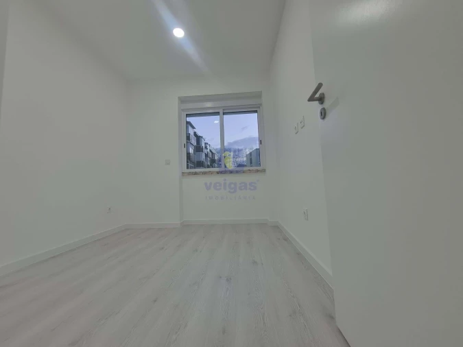 Apartamento T2 para Venda em Almada, Cova da Piedade, Pragal e Cacilhas Foto 4