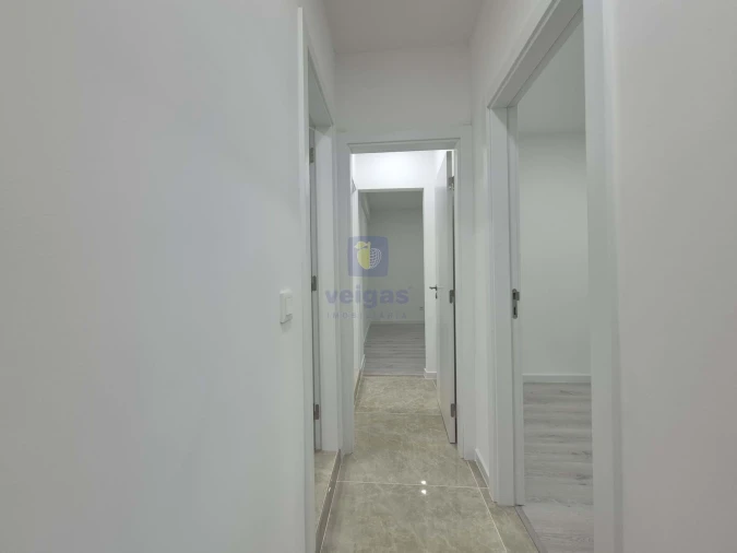 Apartamento T2 para Venda em Almada, Cova da Piedade, Pragal e Cacilhas Foto 8