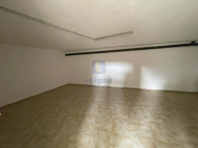 Armazém para Venda em Salir de Matos Foto 5