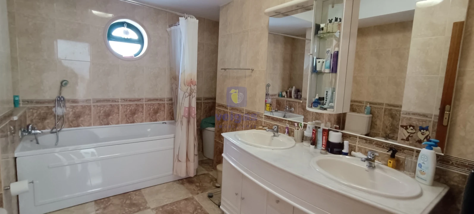 Moradia T5 para Arrendamento em Loures Foto 13