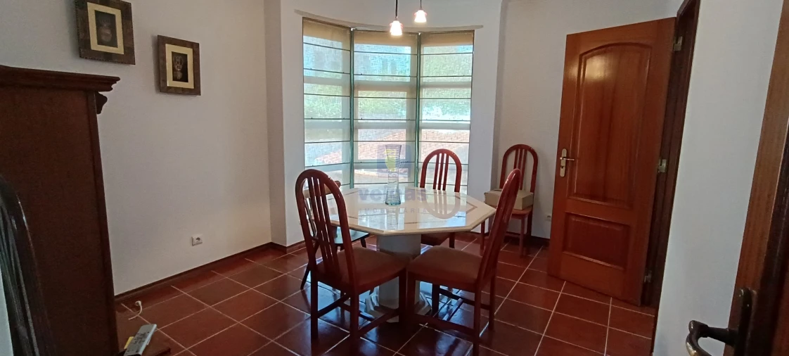 Moradia T5 para Arrendamento em Loures Foto 32