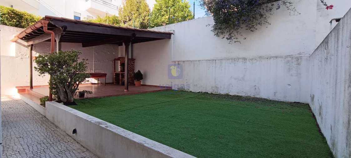 Moradia T5 para Arrendamento em Loures Foto 2