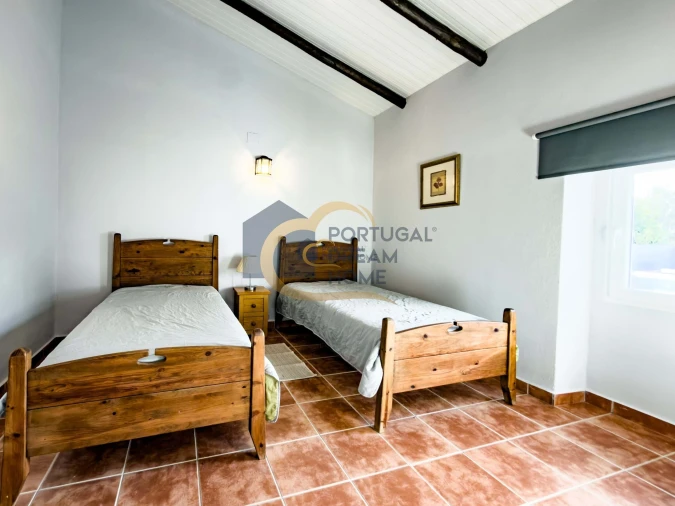 Moradia T4 para Venda em São Bartolomeu de Messines Foto 3