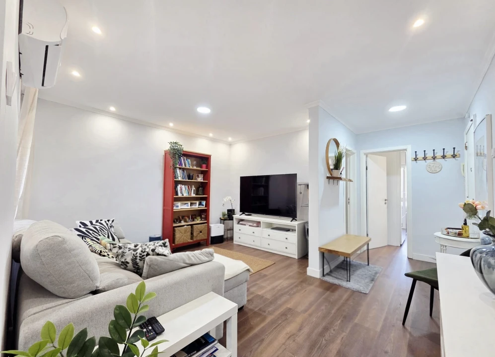 Apartamento T2 para Venda em Algés, Linda-A-Velha e Cruz Quebrada-Dafundo Foto 4