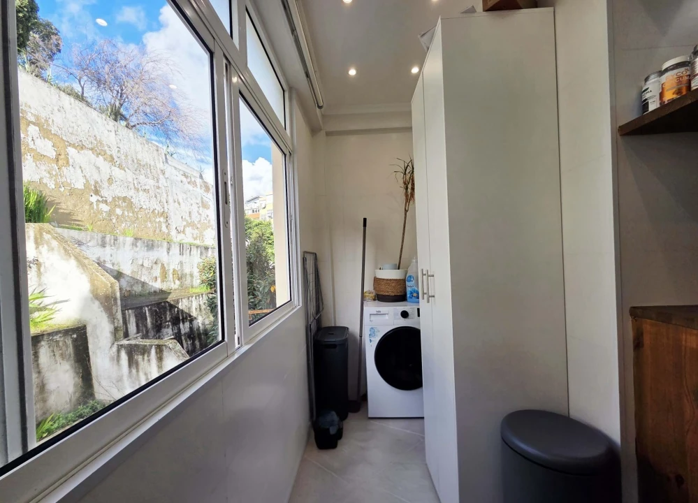 Apartamento T2 para Venda em Algés, Linda-A-Velha e Cruz Quebrada-Dafundo Foto 13