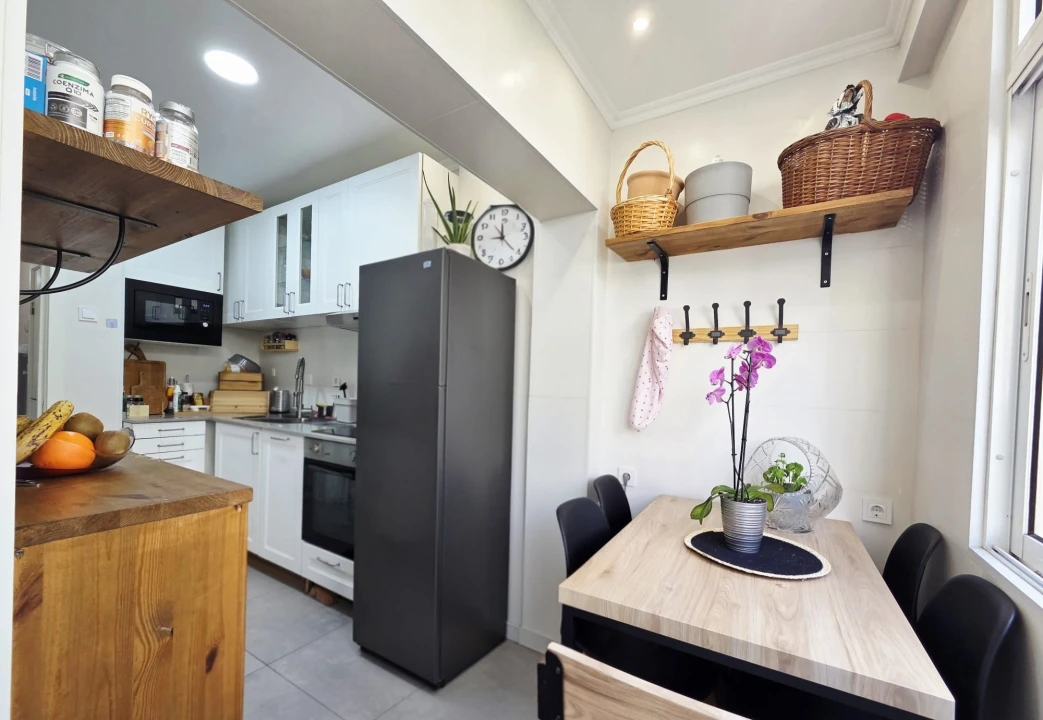 Apartamento T2 para Venda em Algés, Linda-A-Velha e Cruz Quebrada-Dafundo Foto 7