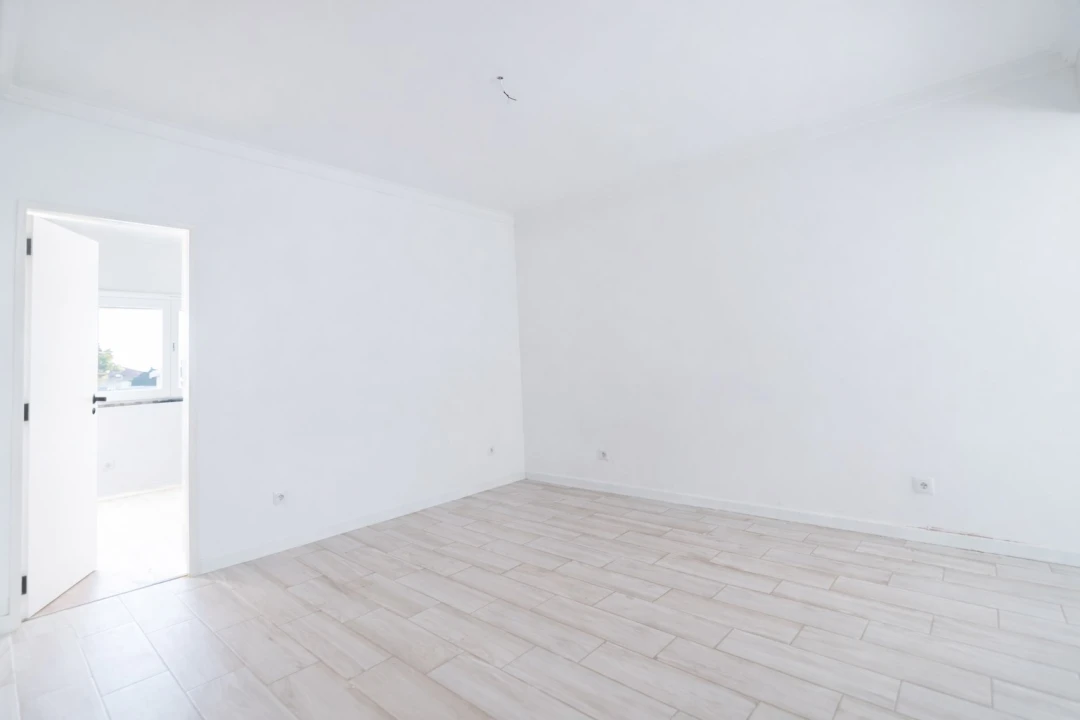 Apartamento T2 para Arrendamento em Carcavelos e Parede Foto 24