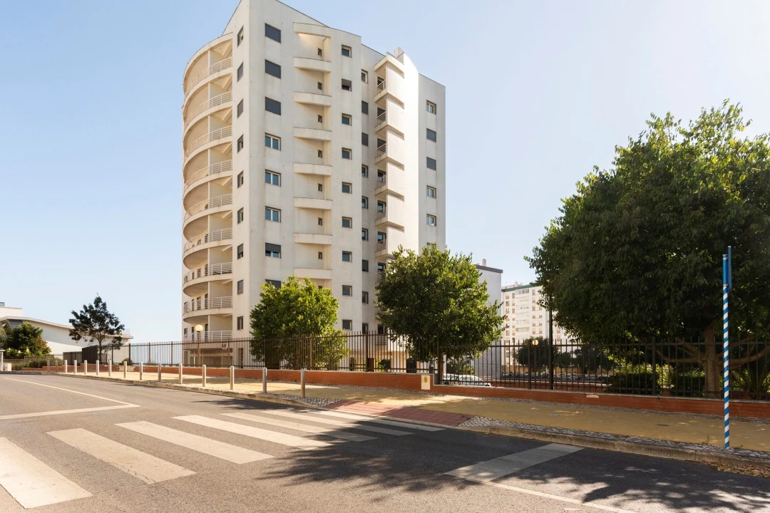 Apartamento T3 para Arrendamento em Oeiras e São Julião da Barra, Paço de Arcos e Caxias Foto 2