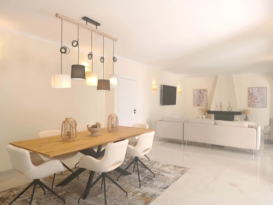 Moradia T5 para Venda em Ferragudo Foto 15