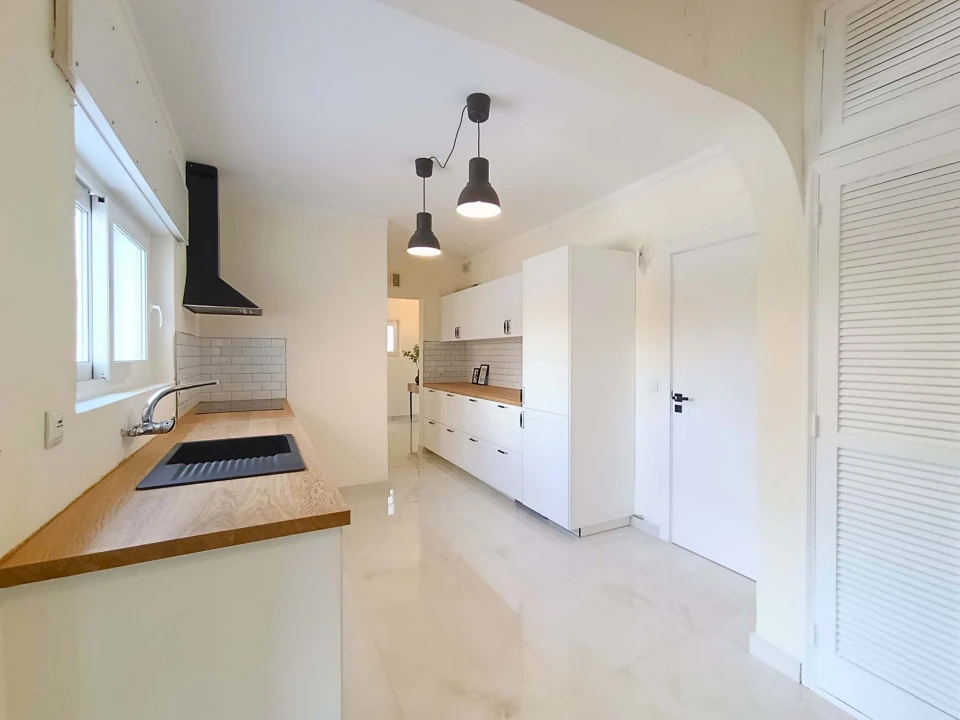 Moradia T5 para Venda em Ferragudo Foto 7