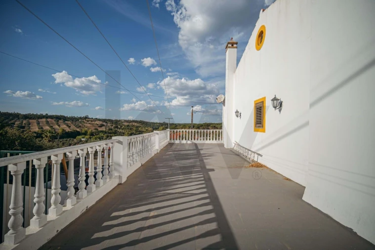 Moradia T5 para Venda em Cabrela Foto 16