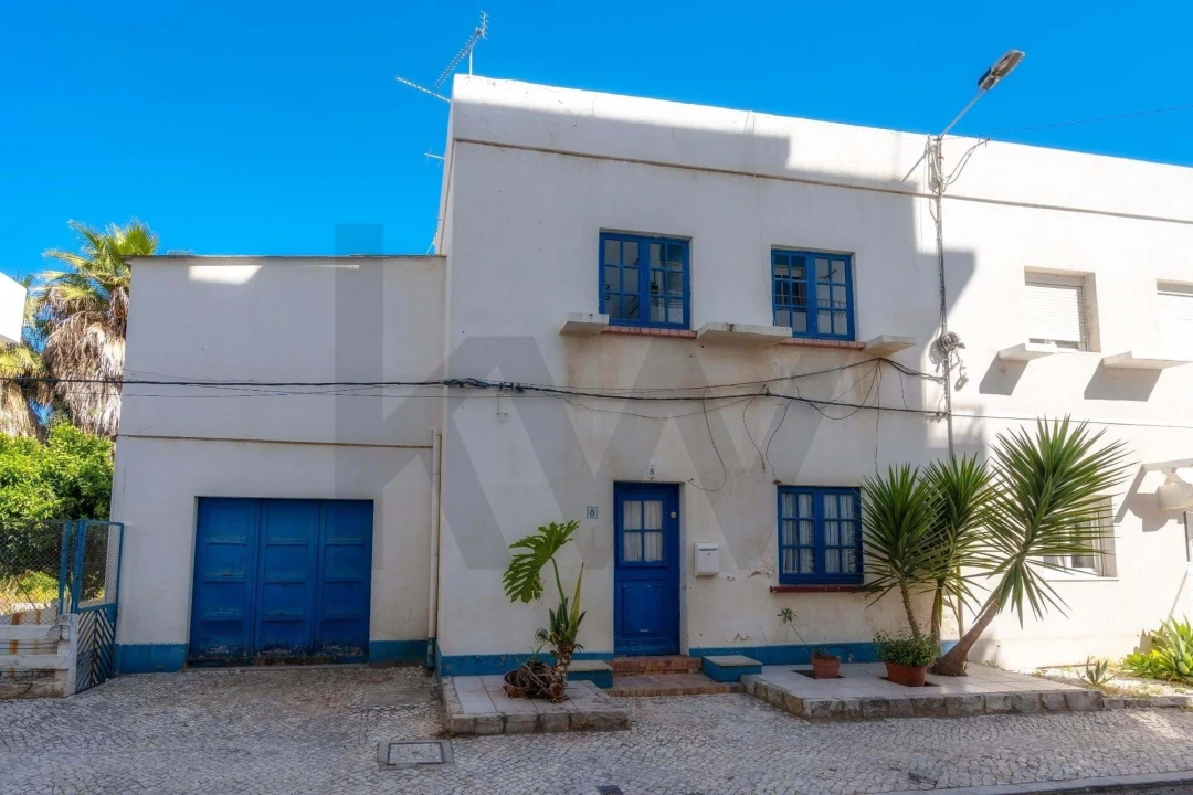 Moradia T4 para Venda em Olhão Foto 1