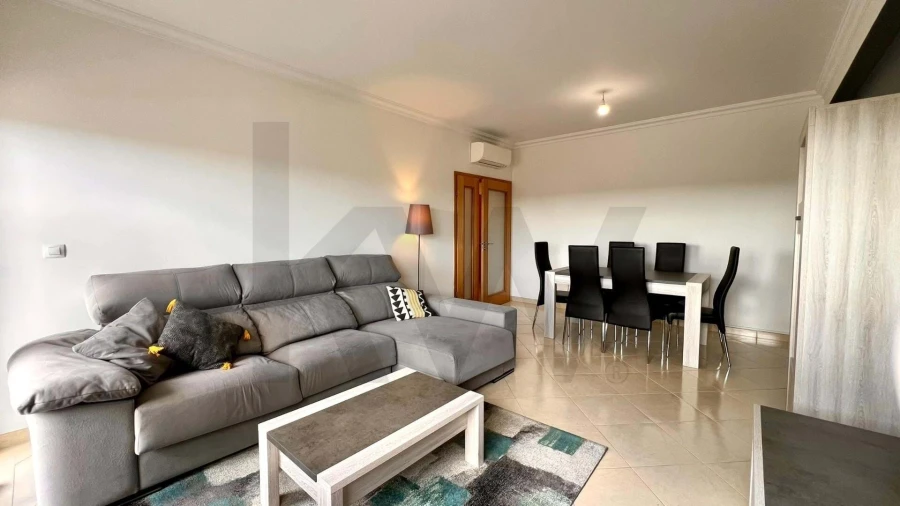 Apartamento T3 para Arrendamento férias em Estômbar e Parchal