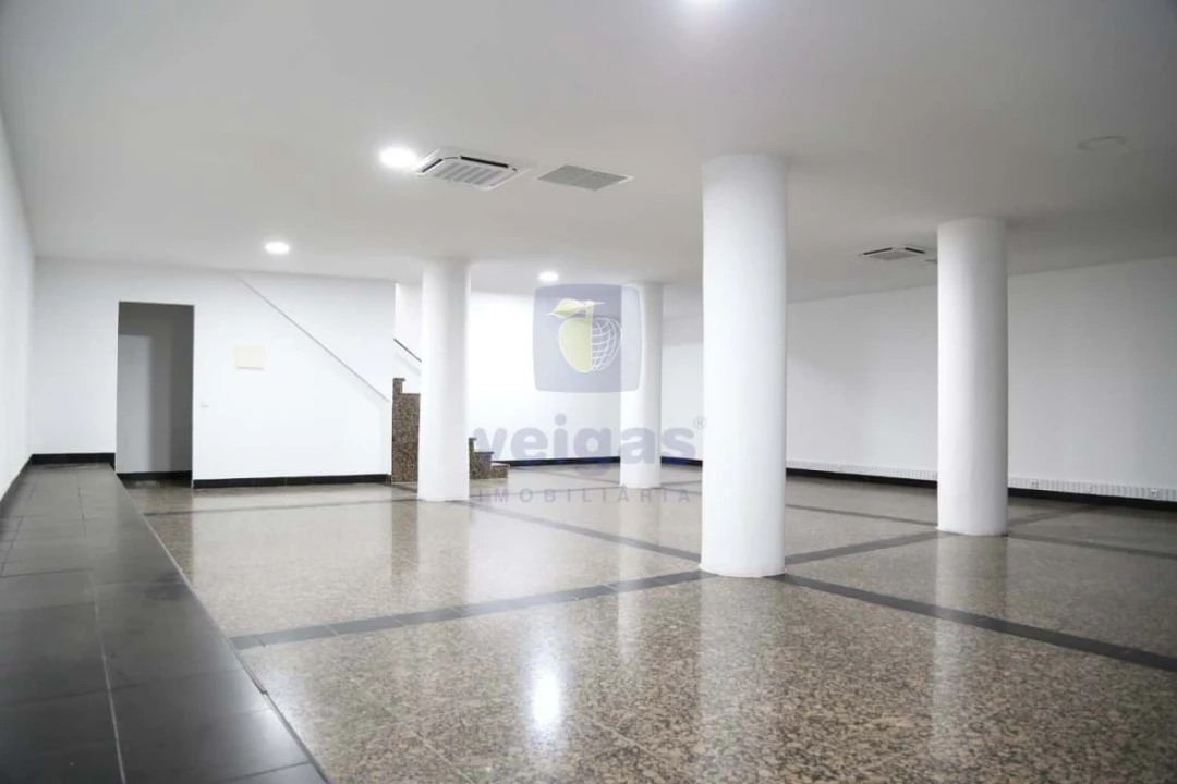 Negócio para Arrendamento em Penha de França Foto 7