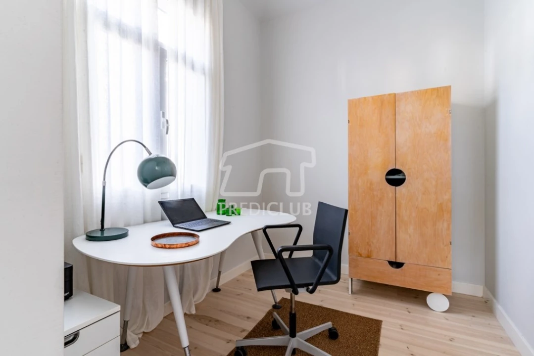 Moradia T4 para Venda em Funchal (Santa Maria Maior) Foto 7