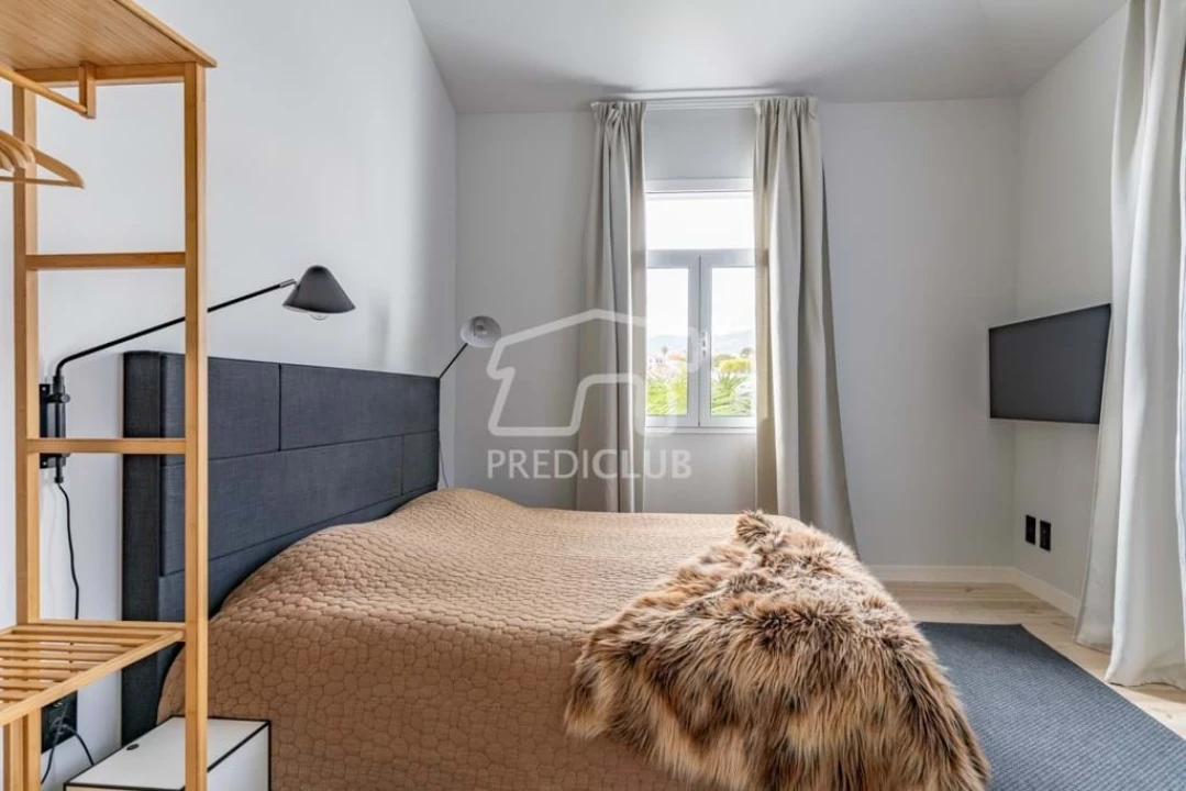 Moradia T4 para Venda em Funchal (Santa Maria Maior) Foto 6