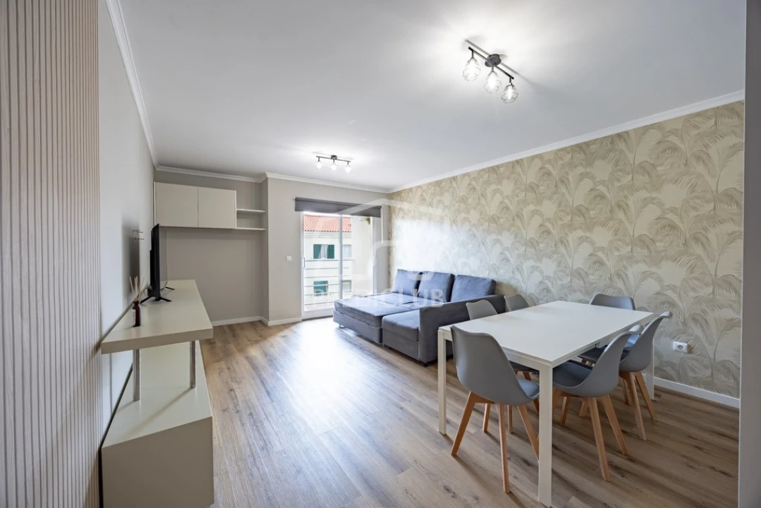 Apartamento T2 para Arrendamento em Caniço Foto 3