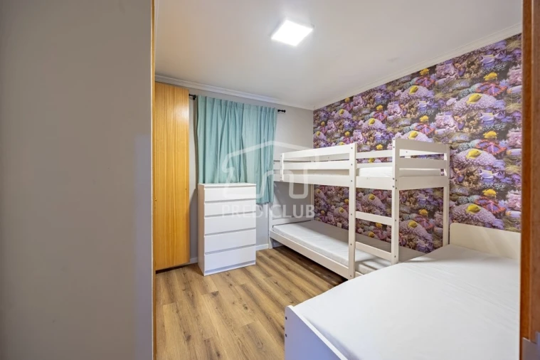 Apartamento T2 para Arrendamento em Caniço Foto 9