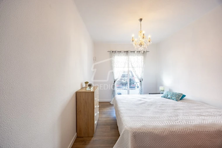 Apartamento T2 para Venda em Santo Antonio Foto 8