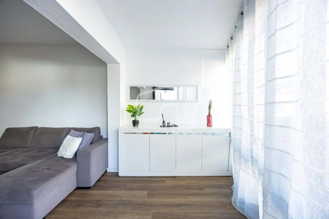 Apartamento T2 para Venda em Santo Antonio Foto 7