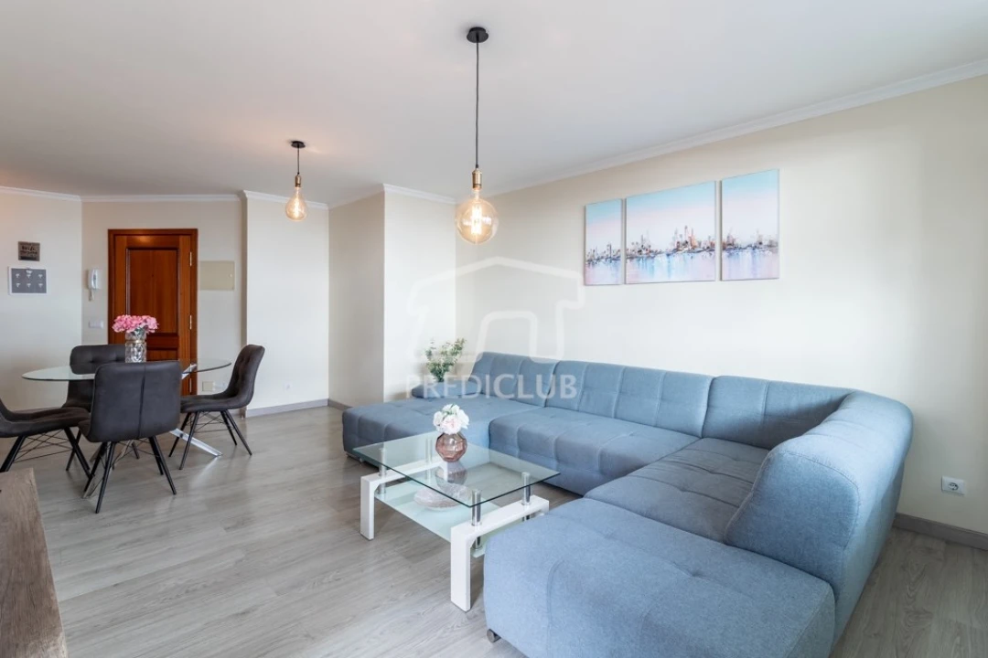 Apartamento T3 para Venda em São Martinho Foto 2