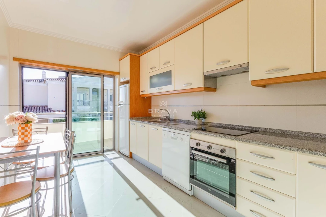 Apartamento T2 para Venda em Albufeira e Olhos de Água Foto 4
