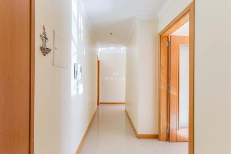 Apartamento T2 para Venda em Albufeira e Olhos de Água Foto 17