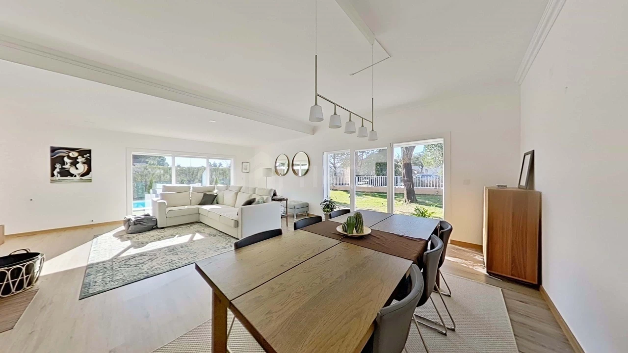 Moradia T4 para Venda em Santo Estêvão Foto 11