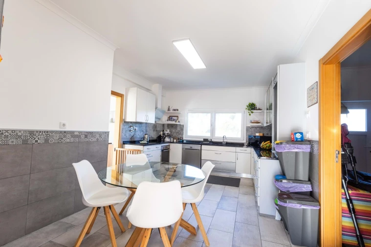 Moradia T4 para Venda em Santo Estêvão Foto 31