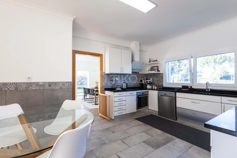 Moradia T4 para Venda em Santo Estêvão Foto 32