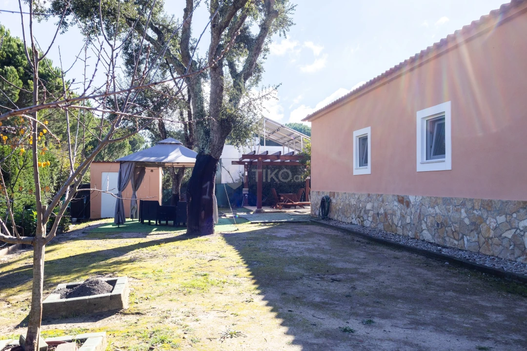 Moradia T4 para Venda em Santo Estêvão Foto 55